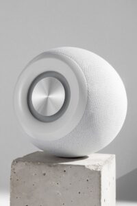 Сотрудничество TECNO и Сергея IMAN экспонируется в "Хлебозаводе" 1nan45y6gqgtilr697