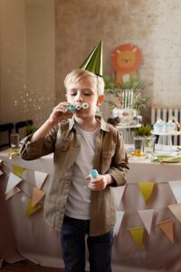 Сюрприз для двухлетнего именинника-мальчика 63za6w25chy67rhf98