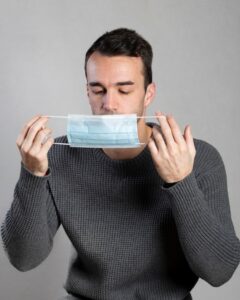 Наличие налета на языке при COVID-19 r8xx6gkcixwbd9ssjv