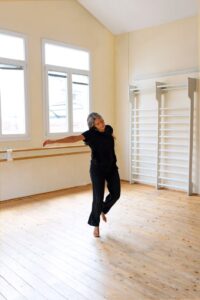 Как использовать серый ламинат в интерьере: идеи и примеры 6t4c7lpqhdlkeqqm92