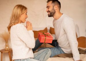 Как выбрать подарок мужу на годовщину свадьбы: лучшие идеи aptyrxpl44ul2ukgf7