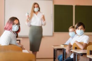 В школах Челябинска ввели карантин в связи с ростом заболеваемости коронавирусом. gcrjkgcduir7ilf08s